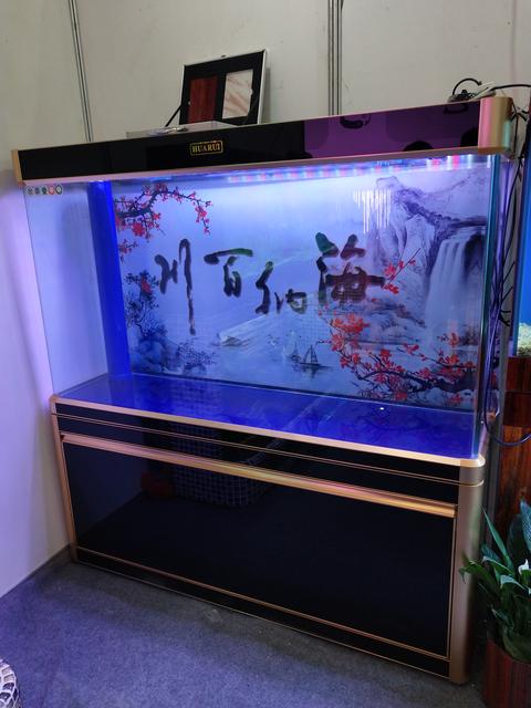 滄州魚缸批發(fā)市場:五金店有賣魚缸的嗎