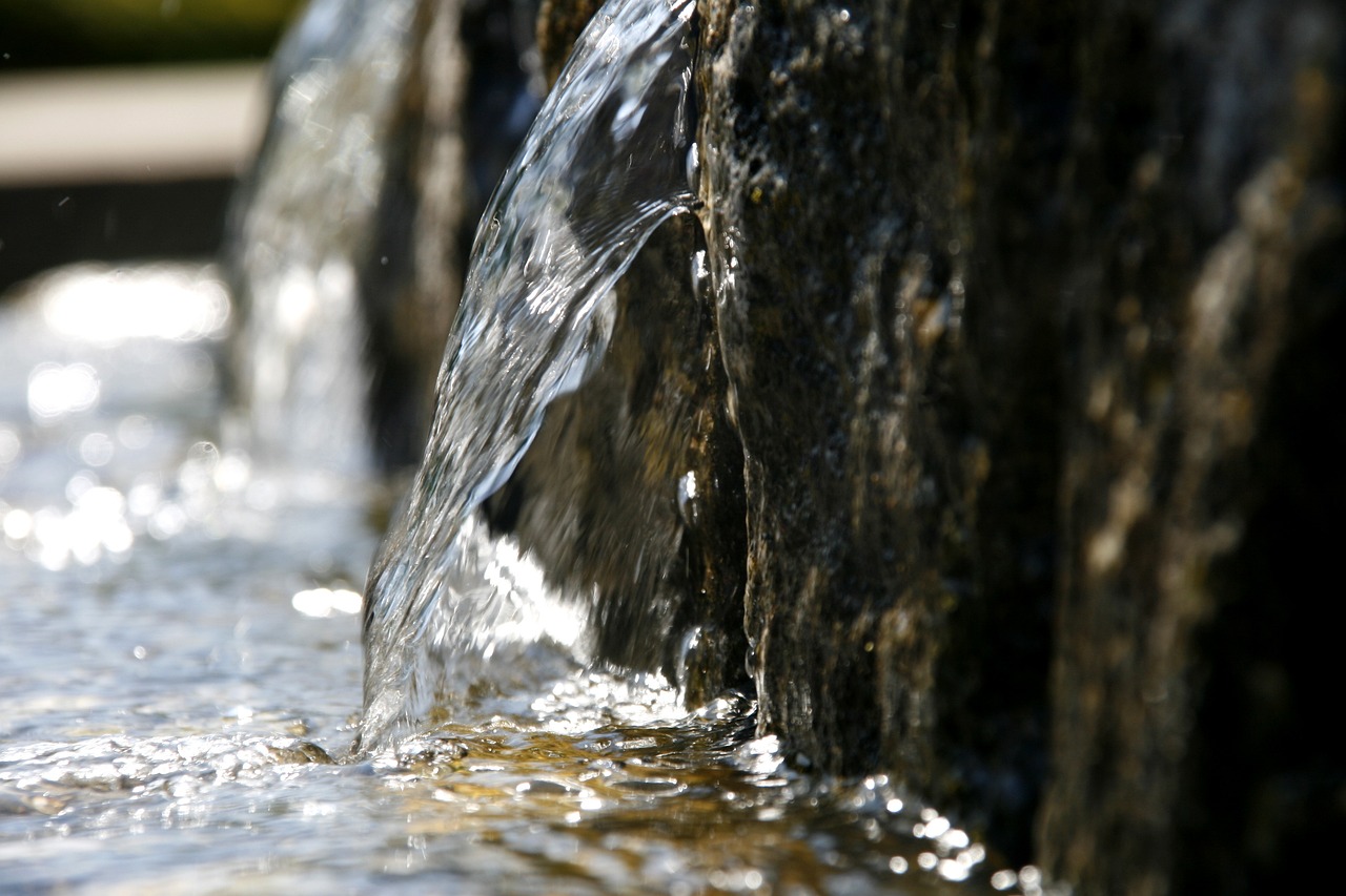 魚缸抽水泵改裝方案：魚缸抽水泵怎么用視頻教程