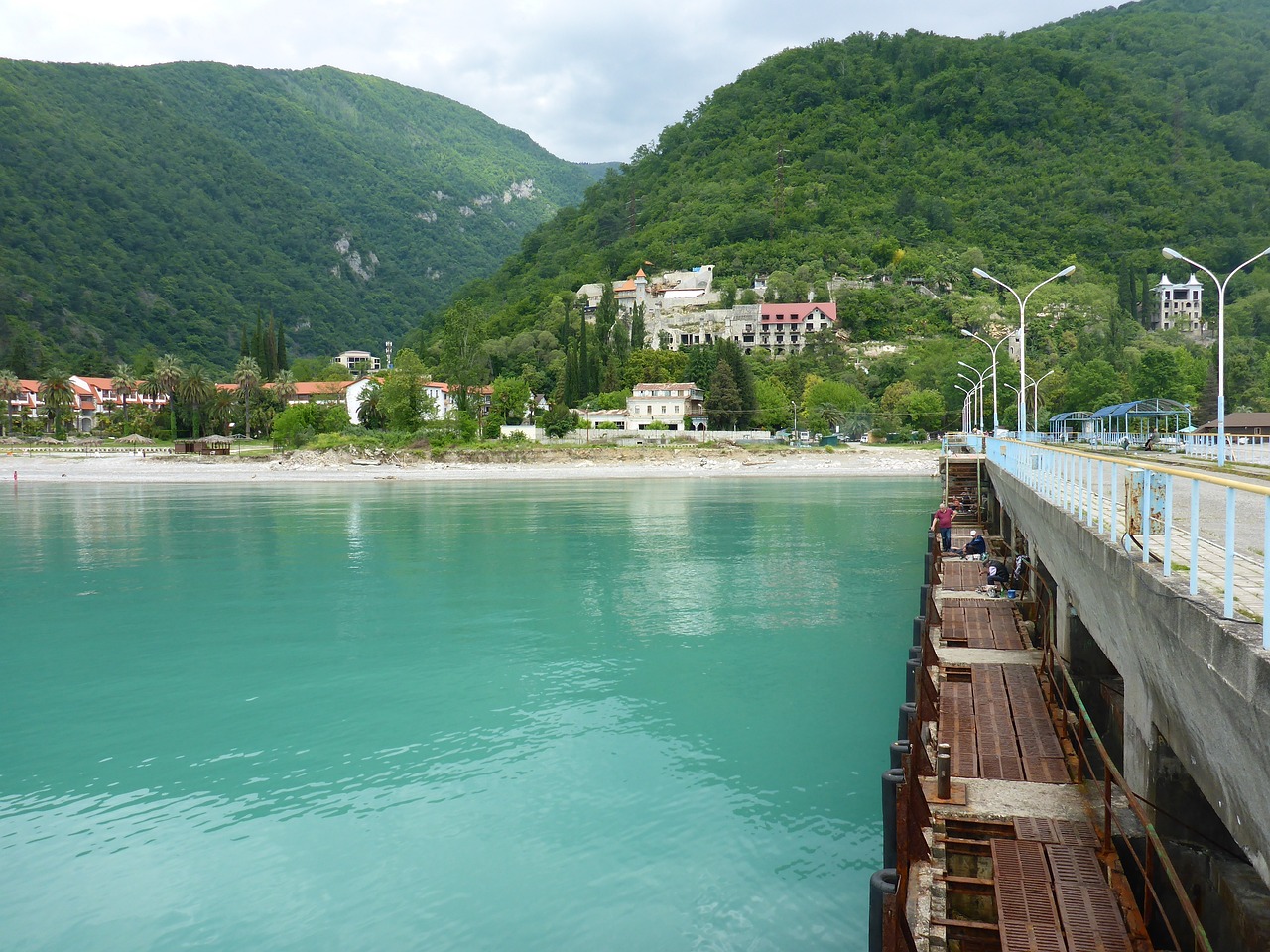 靈石縣翠峰鎮(zhèn)水峪村橋頭花鳥魚店（靈石縣翠峰鎮(zhèn)水峪村橋頭花鳥魚店電話） 全國(guó)水族館企業(yè)名錄 第2張