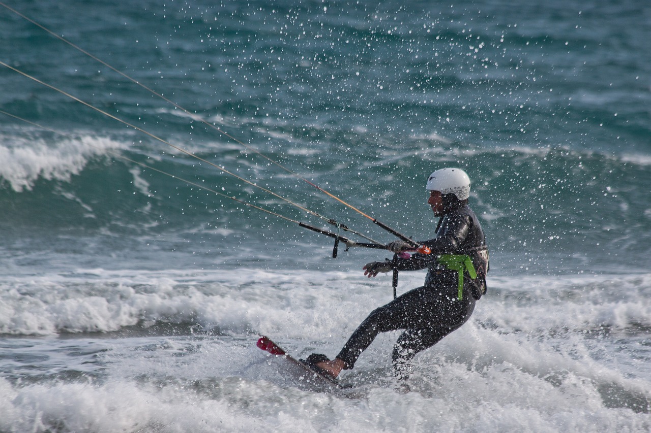 海南過江龍魚多少錢一只?。êＤ线^江龍魚多少錢一只啊）