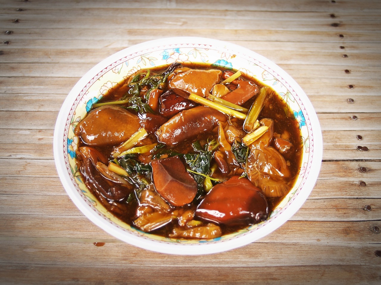 養(yǎng)龍魚用什么缸性價比高的（性價比最高的龍魚缸） 黃金達(dá)摩魚 第3張