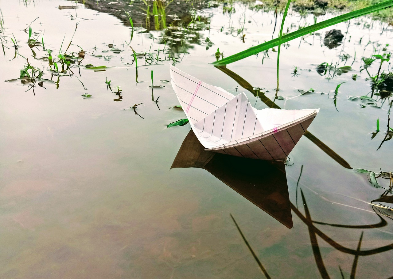 魚池的假山要怎么制作 （簡單介紹陽臺(tái)水池假山制作方法是什么） 廣州景觀設(shè)計(jì)