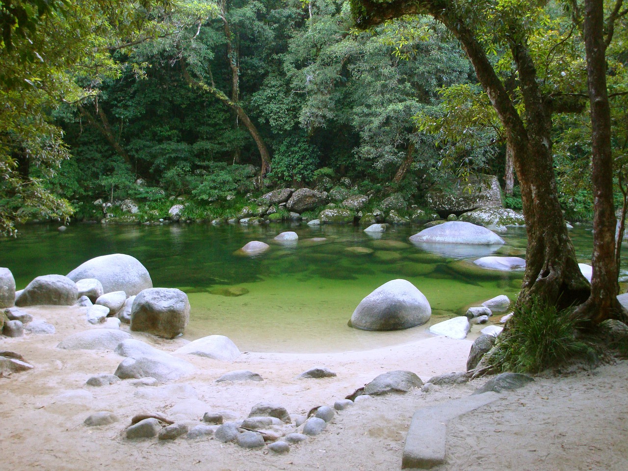 園林水池手繪圖（小班環(huán)境裝飾） 廣州景觀設(shè)計 第3張