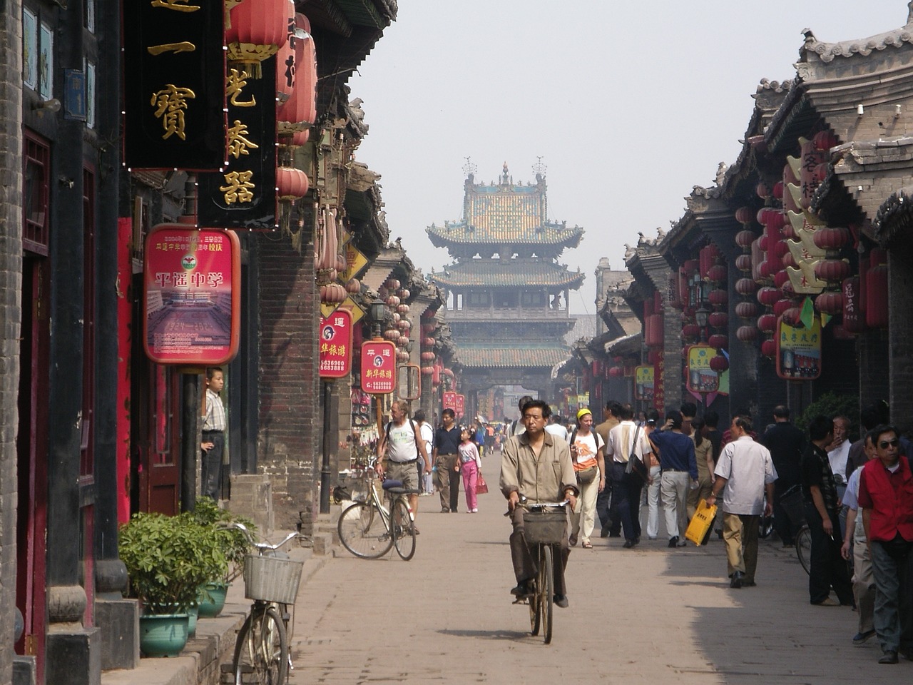 簡(jiǎn)單大塊石頭魚(yú)缸造景教程：小石頭魚(yú)缸造景