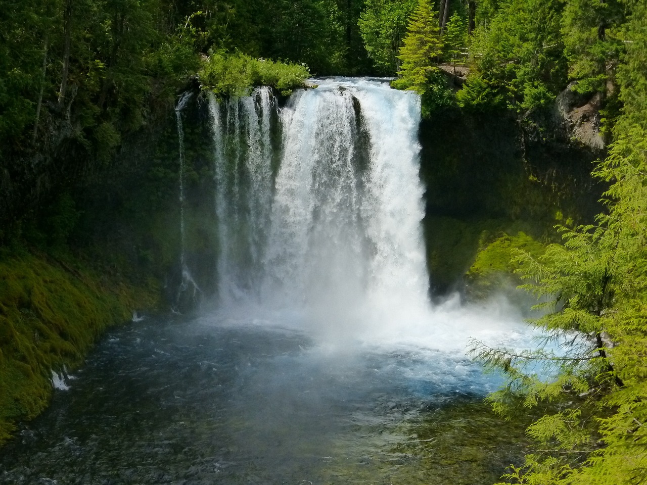 造景假山魚(yú)缸效果圖片視頻（您去過(guò)，還想第二次再去的景點(diǎn)是哪里） 廣州景觀設(shè)計(jì) 第1張