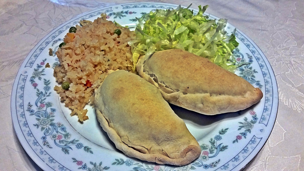 自制龍魚飼料方法（龍魚魚食制作）