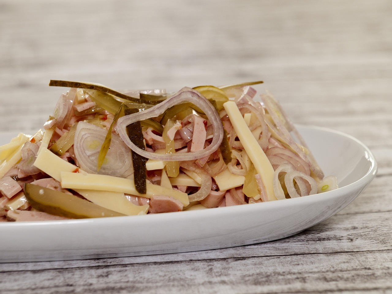 草繩恐龍魚(yú)吃飼料嗎（草繩恐龍魚(yú)吃飼料嗎有毒嗎） 觀賞魚(yú)飼料 第1張