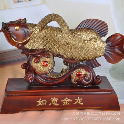 龍魚(yú)的魚(yú)缸應(yīng)該養(yǎng)幾只魚(yú)：龍魚(yú)的魚(yú)缸大小適合養(yǎng)幾只魚(yú)并沒(méi)有一個(gè)固定的因素