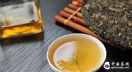 茶葉能放魚缸里嗎為什么會變質(zhì)：茶葉可以放入魚缸嗎？ 魚缸百科 第2張