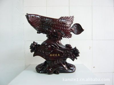 龍魚工藝品擺件：龍魚工藝品擺件是一種具有中國文化特色的特色的裝飾品 龍魚百科