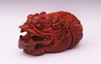 龍魚木雕：龍魚木雕不僅是一件精美的藝術(shù)品，也具有一定的收藏價值 龍魚百科 第2張