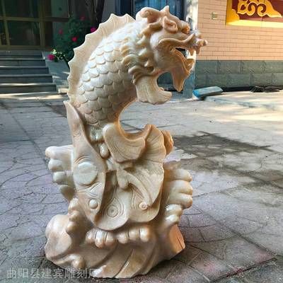 龍魚吐水：“龍魚吐水”在現(xiàn)實(shí)中可能是指龍魚吐出的物質(zhì)，可能是多種原因引起的 龍魚百科 第3張