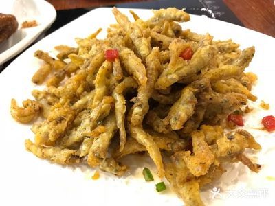 椒鹽龍頭魚的家常做法，美味的椒鹽龍頭魚，注意事項：家常椒鹽龍頭魚的做法 龍魚百科 第2張