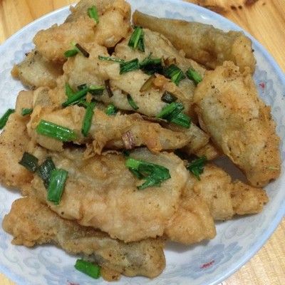 椒鹽龍頭魚的家常做法，美味的椒鹽龍頭魚，注意事項：家常椒鹽龍頭魚的做法 龍魚百科 第3張