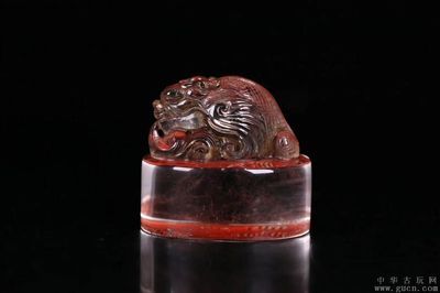 魚化龍印章的價(jià)格：魚化龍印章價(jià)值不菲而由著名篆刻大師創(chuàng)作的印章價(jià)值不菲