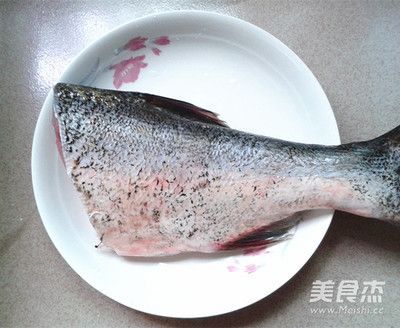 淡水狗頭魚魚吃什么（淡水狗頭魚的飼養(yǎng)指南）