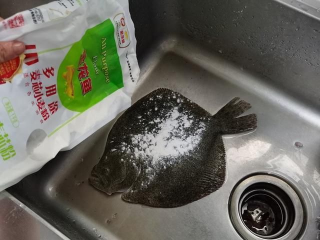 龍魚身上出現(xiàn)粘液（龍魚身上出現(xiàn)異常的粘液是怎么回事？） 龍魚百科 第3張