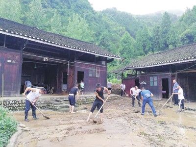 銅仁龍魚vs祥龍魚場（“銅仁龍魚”與“祥龍魚場”） 全國水族館企業(yè)名錄 第1張