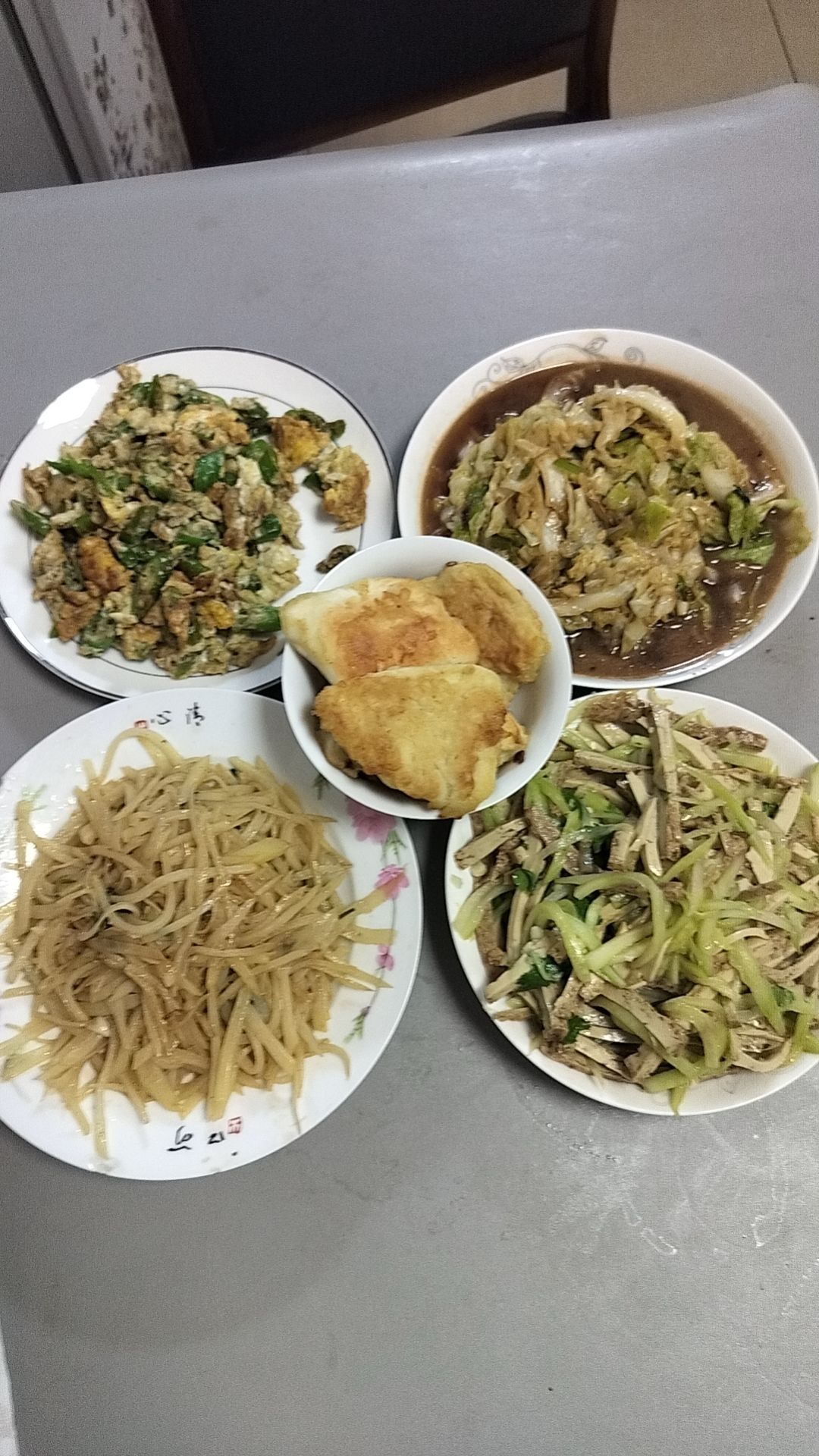 四個小菜（nd5urgmd評論：好吃）