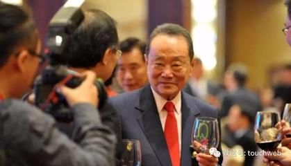 金龍魚董事長郭鶴年的個人介紹，“糖王”郭鶴年的家庭教育 龍魚百科 第3張