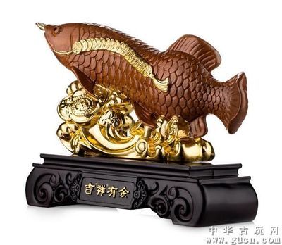 木雕金龍魚擺件，木雕金龍魚擺件的養(yǎng)護(hù)方法， 龍魚百科 第3張