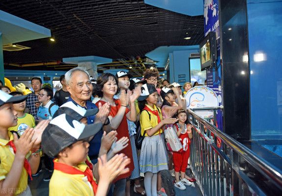 在水族館可以干什么工作（在水族館工作的各種職位及其職責和要求） 水族館百科（水族館加盟） 第3張