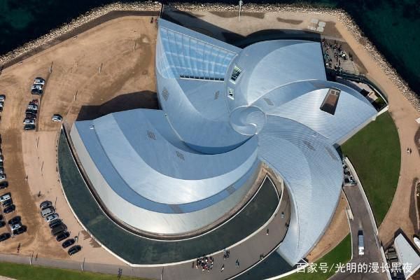 水族館建筑：廣州白云機(jī)場(chǎng)水族館歷史變遷,藍(lán)色星球水族館特色展覽 水族館百科（水族館加盟） 第3張