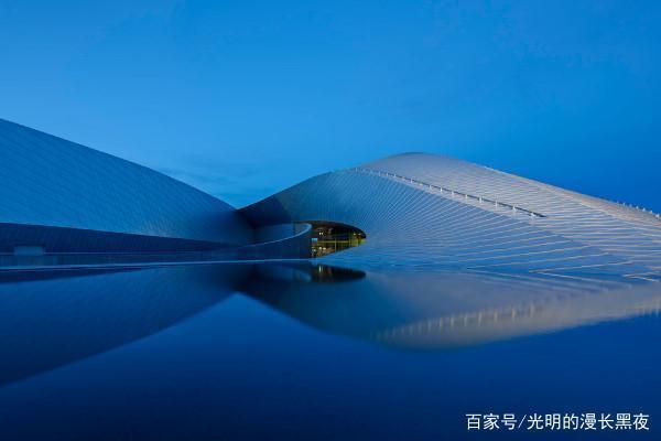 水族館建筑：廣州白云機(jī)場(chǎng)水族館歷史變遷,藍(lán)色星球水族館特色展覽 水族館百科（水族館加盟） 第2張